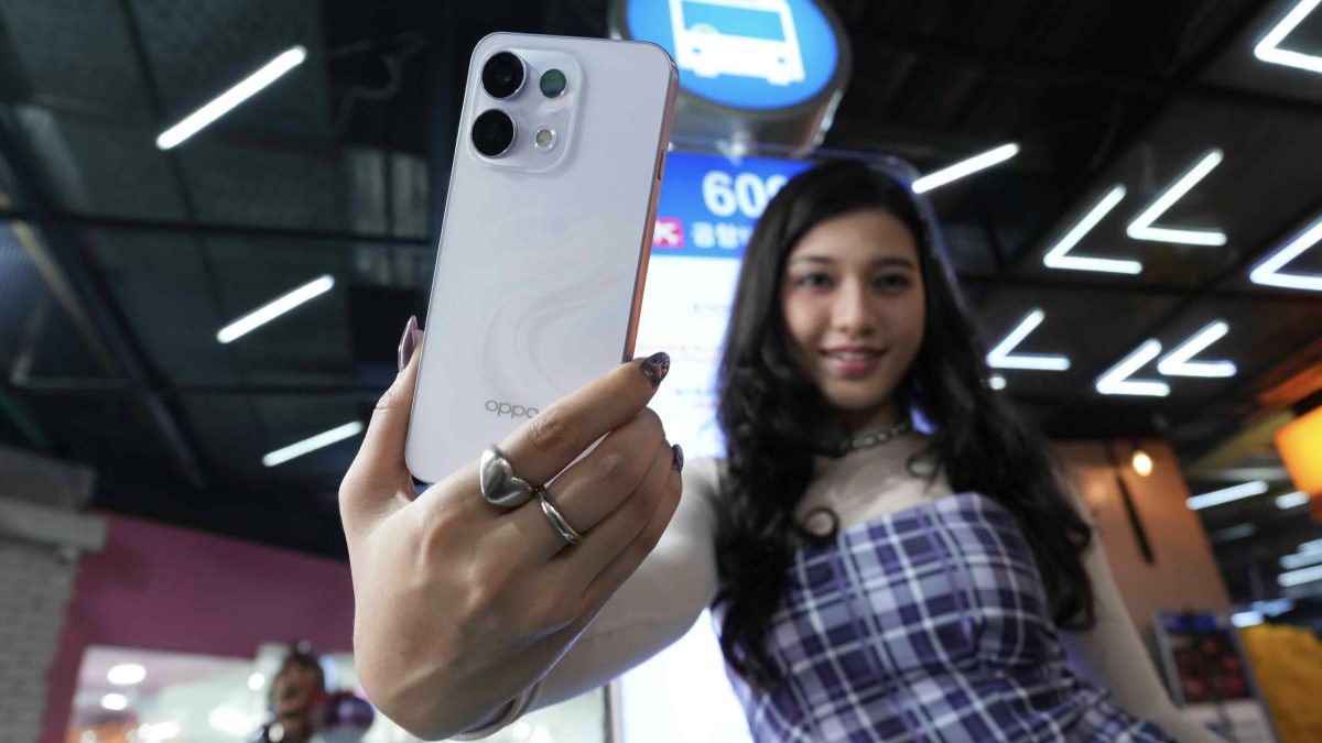 Dukung Produktivitas Jangka Panjang, OPPO Luncurkan Lini Smartphone Reno16 Series