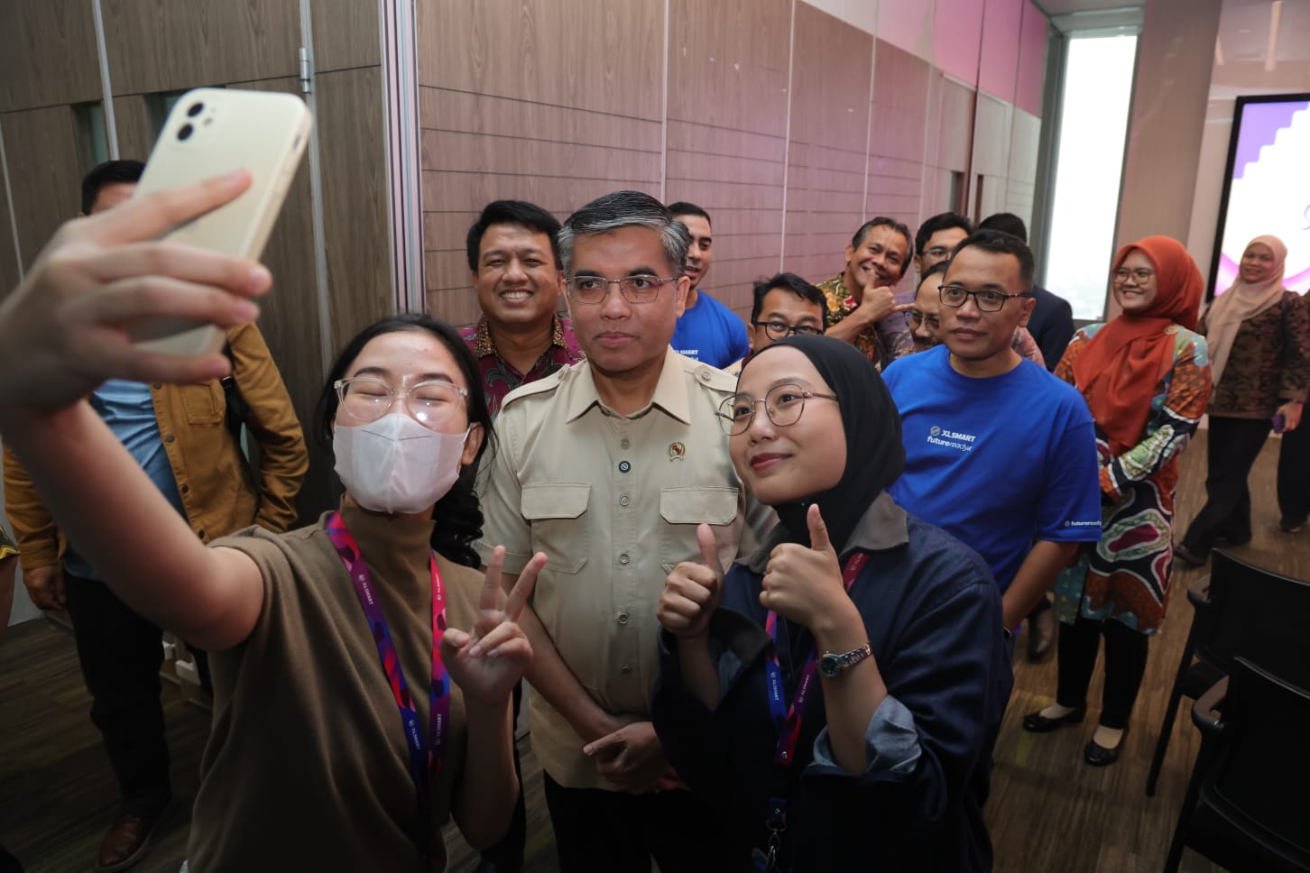 Hadapi Disrupsi AI, Menaker Dorong Anak Muda Terus Tingkatkan Keterampilan Digital