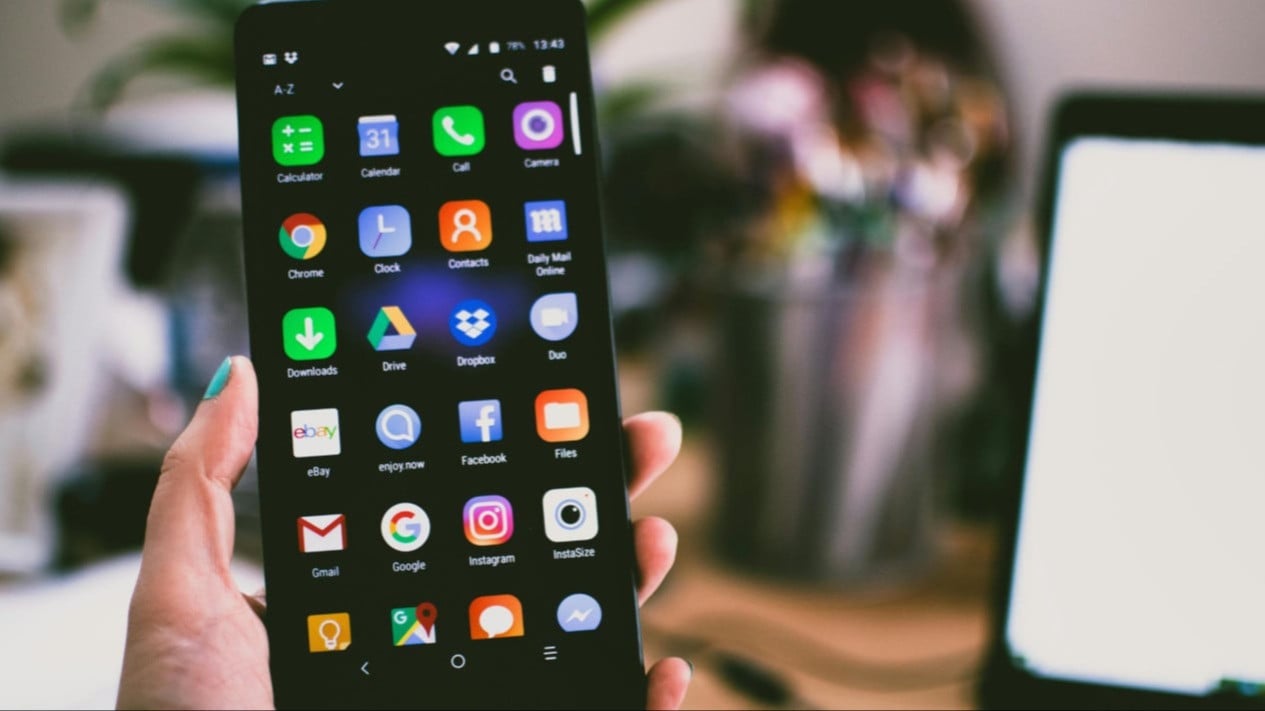 Optimalkan Operasional Warung, Pemilik Usaha Pilih Smartphone Efisien Sesuai Kebutuhan